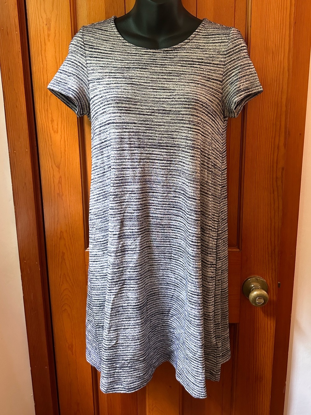 GAP Short Sleeve Striped Swing Dress in Navy and White - XS/S